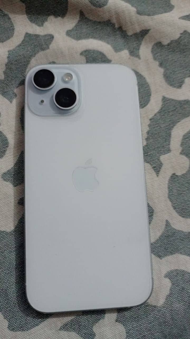 Apple iPhone 15 5