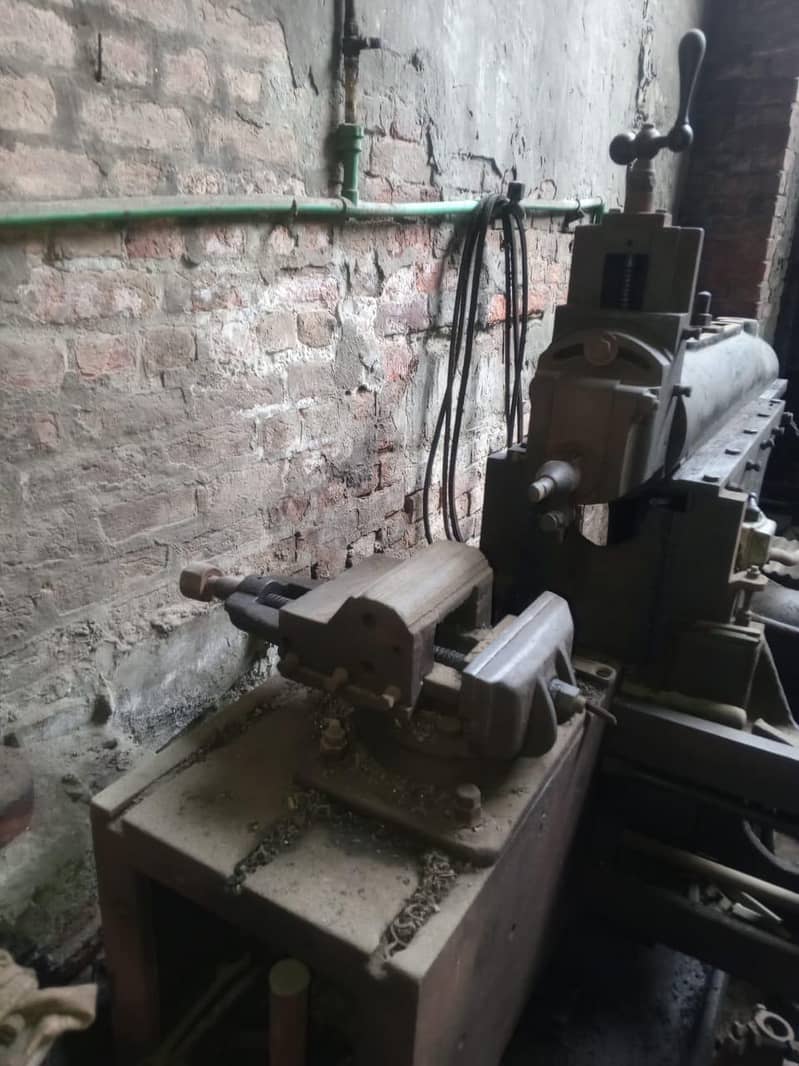 Engineering shaper machine 1