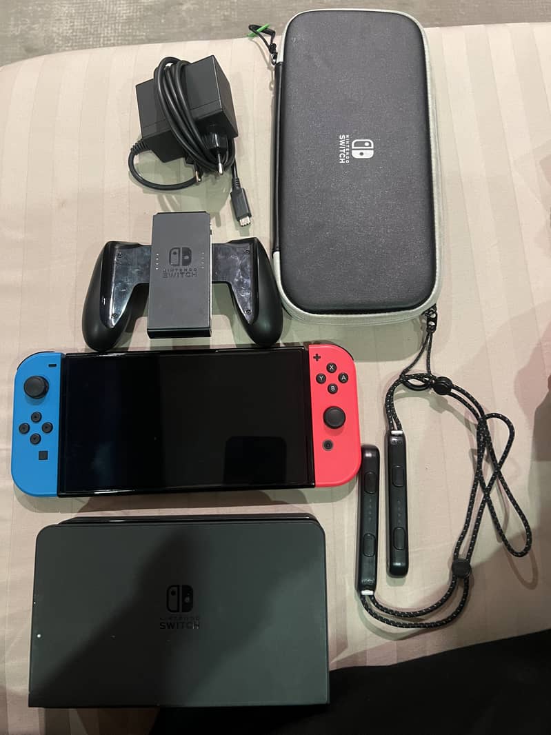 NINTENDO SWITCH 0