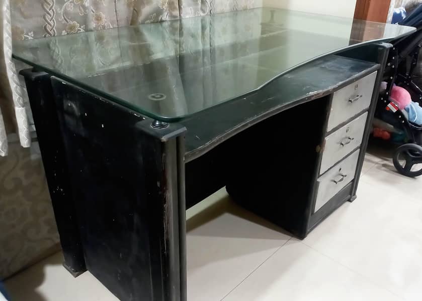 Computer table with chair 1