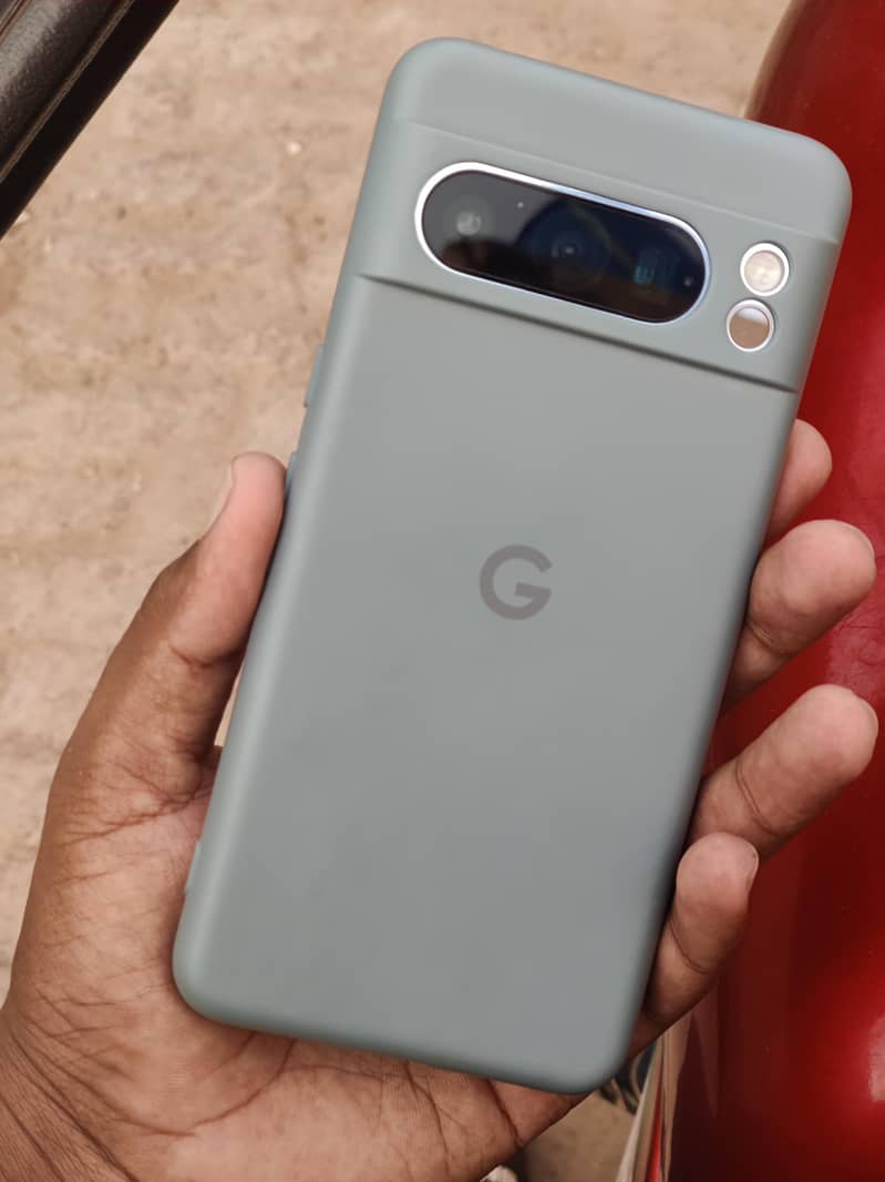 Google Pixel 8 Pro 2