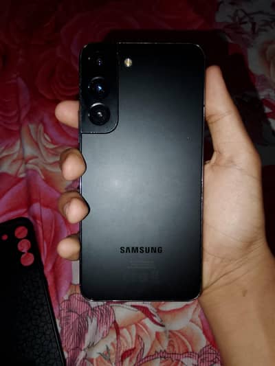 Samsung Mobile S22 flagship phone