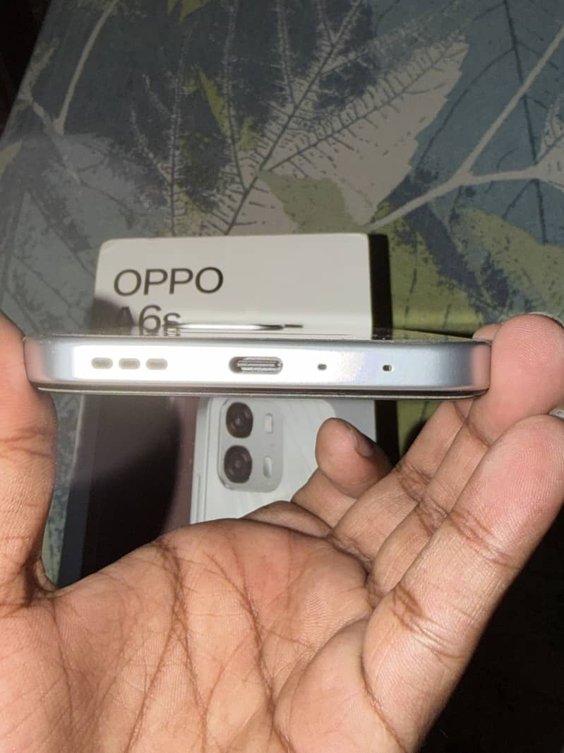 OPPO A6s 1
