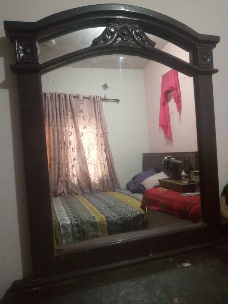 dressing table 3