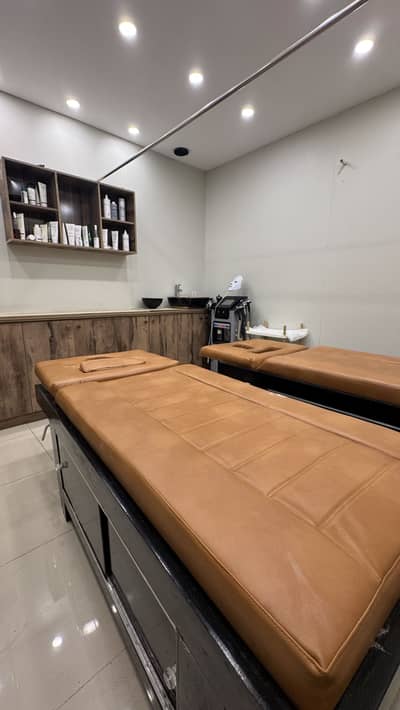 Professional Salon Facial & Massage Bed with Storage