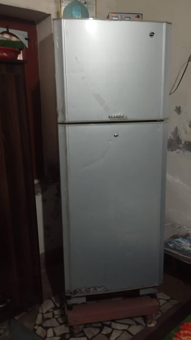 pell large size refrigerator 0