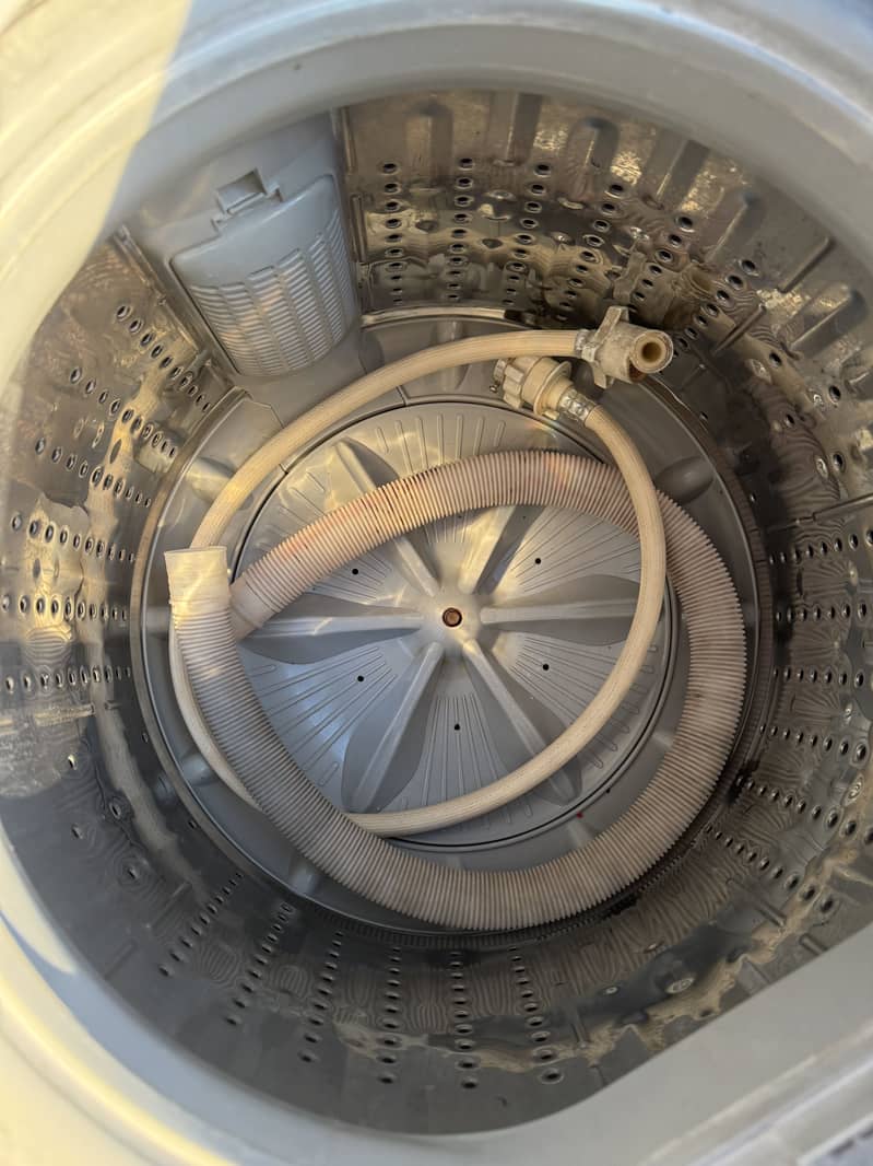 Dawlance Fully Automatic Washing Machine 2