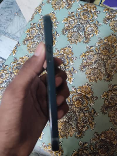 Apple iPhone 12 Pro duwal pta box shat hy 03281578068