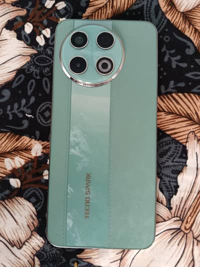 Tecno SPARK 30 Pro