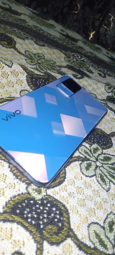 Vivo V21e