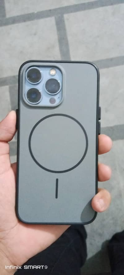 Apple iPhone 13 Pro.  is num pe call kare 03039538919l