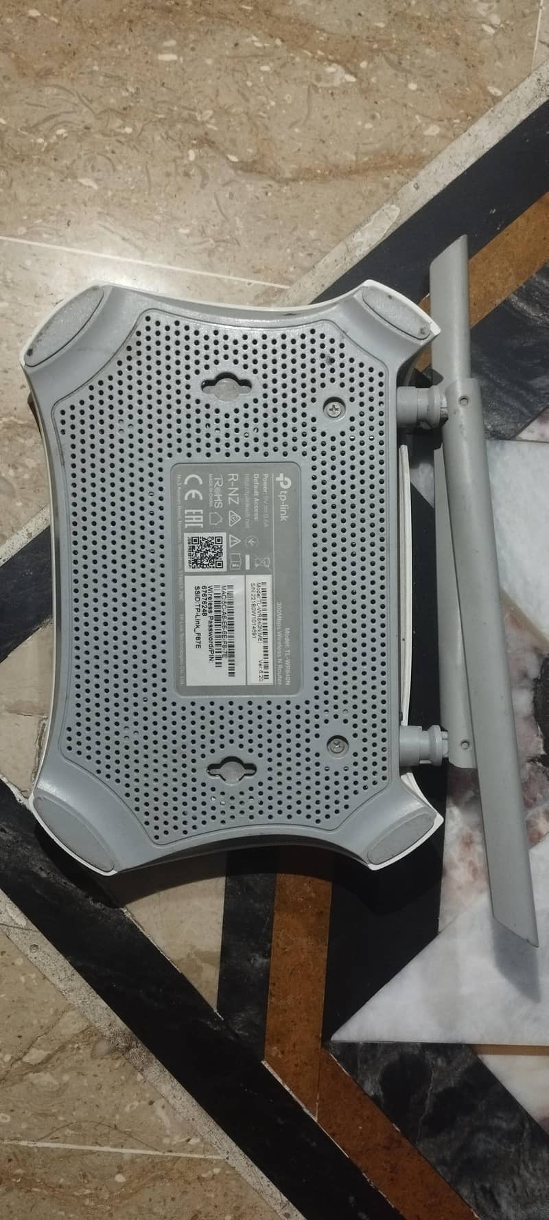 TP LINK ROUTER 1