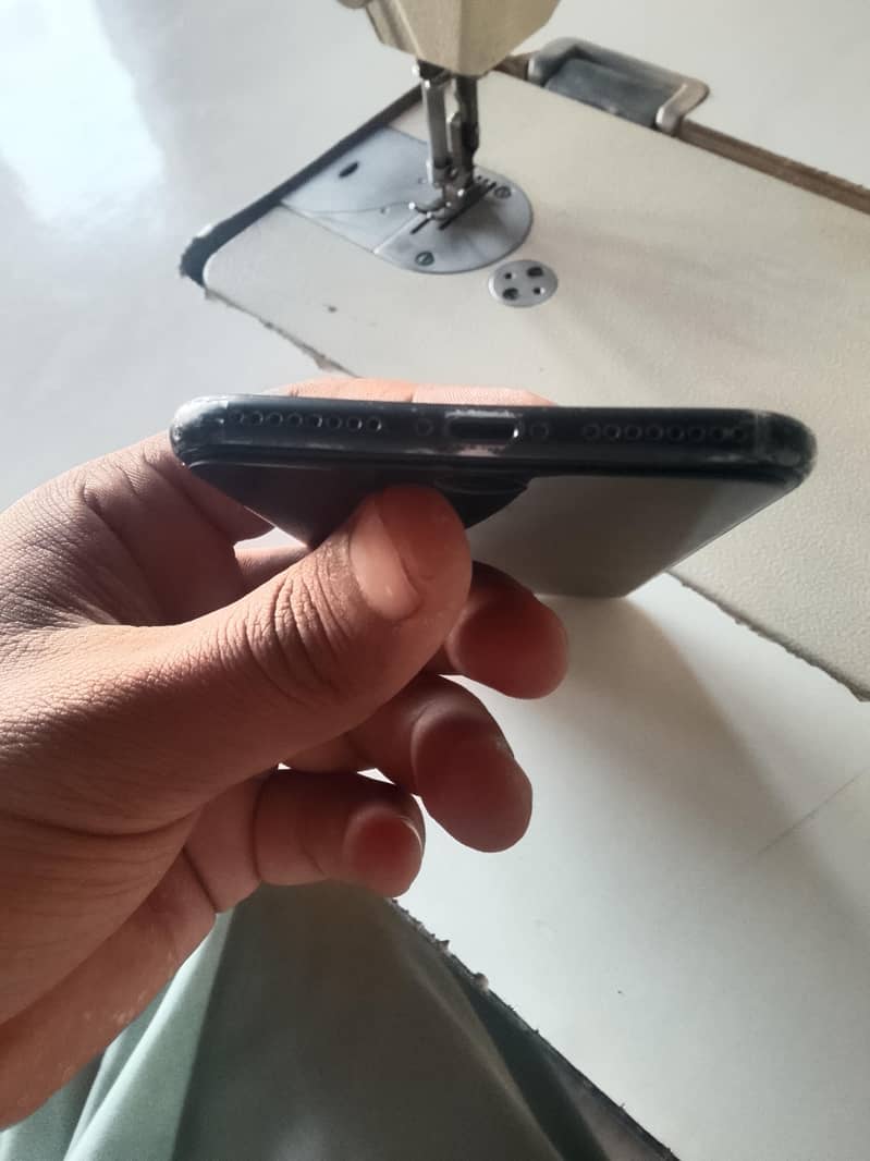 Apple iPhone 7 Plus 3