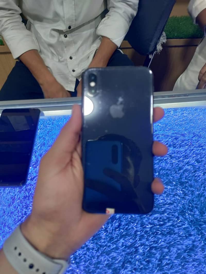 Apple iPhone X 1