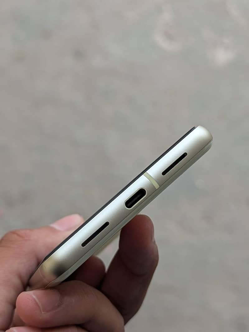 Google Pixel 7 5