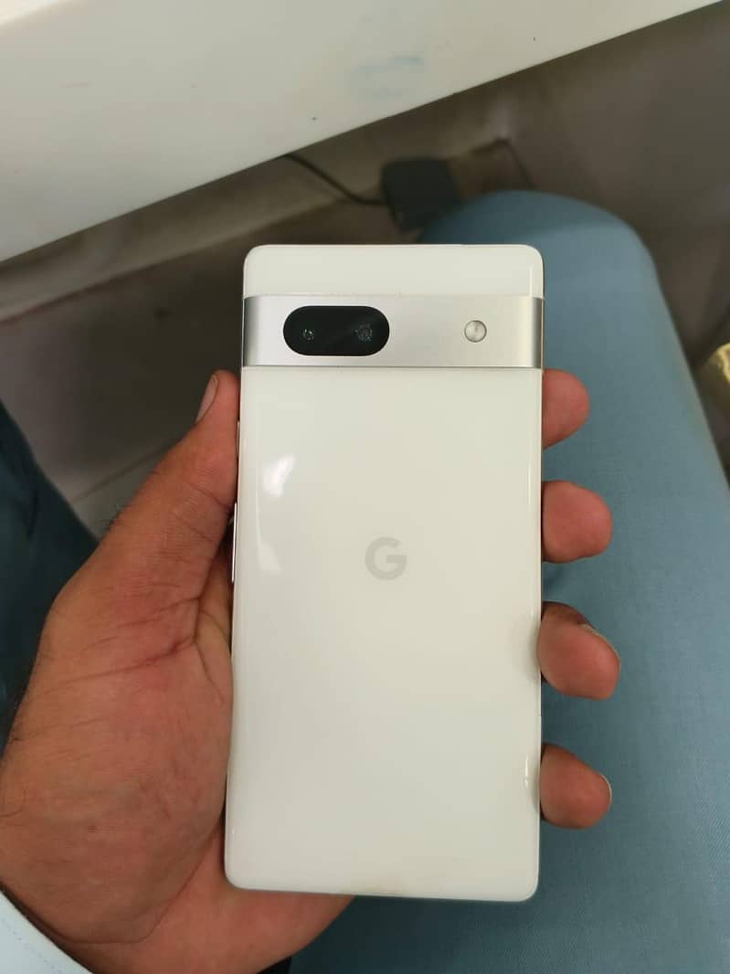 Google Pixel 7a 2