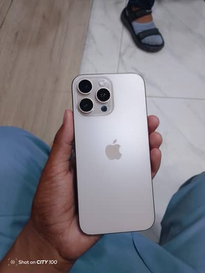 Apple iPhone 16 Pro Max