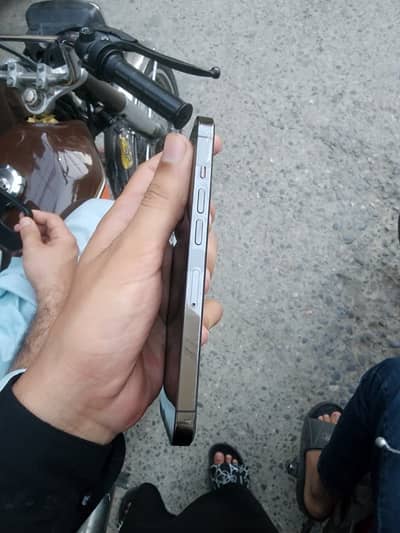 Apple iPhone 13 Pro