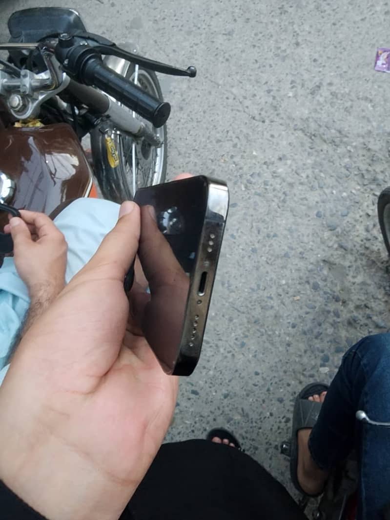 Apple iPhone 13 Pro 5