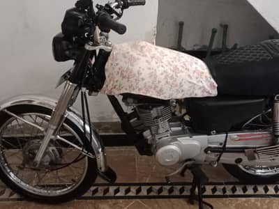 Honda 125 bike 12 model for sell or can be exchange with honda cd70