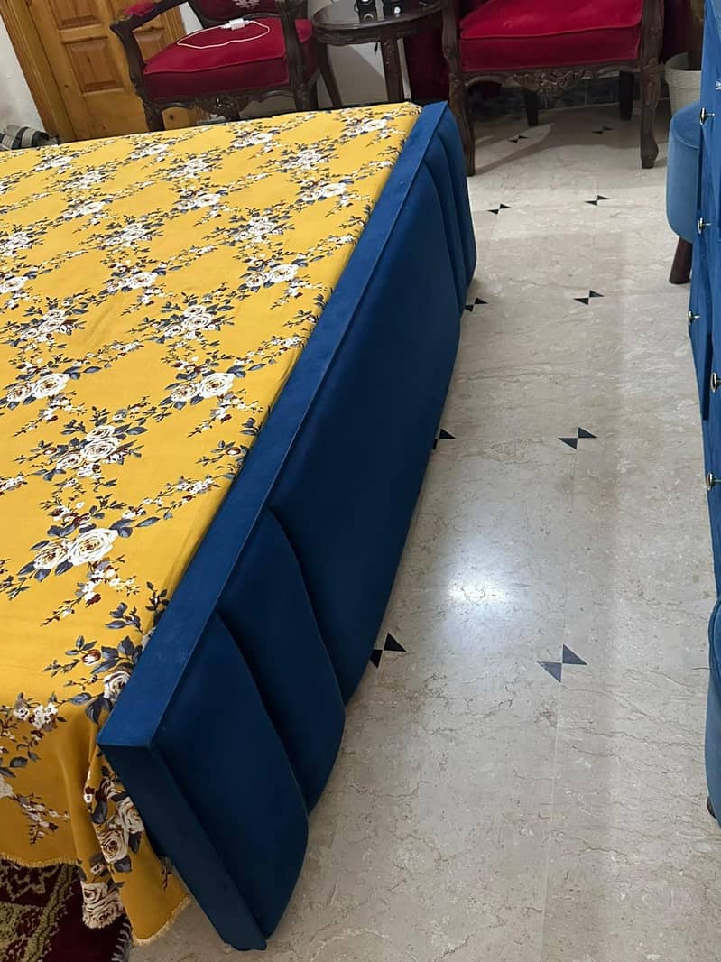 bed dressing side table 6
