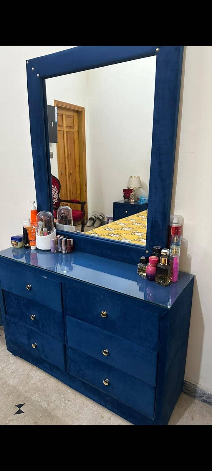 bed dressing side table 8