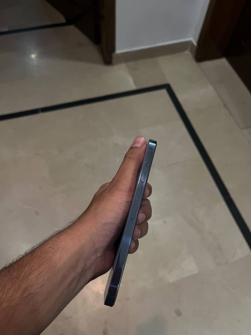 Apple iPhone 13 Pro Max 3