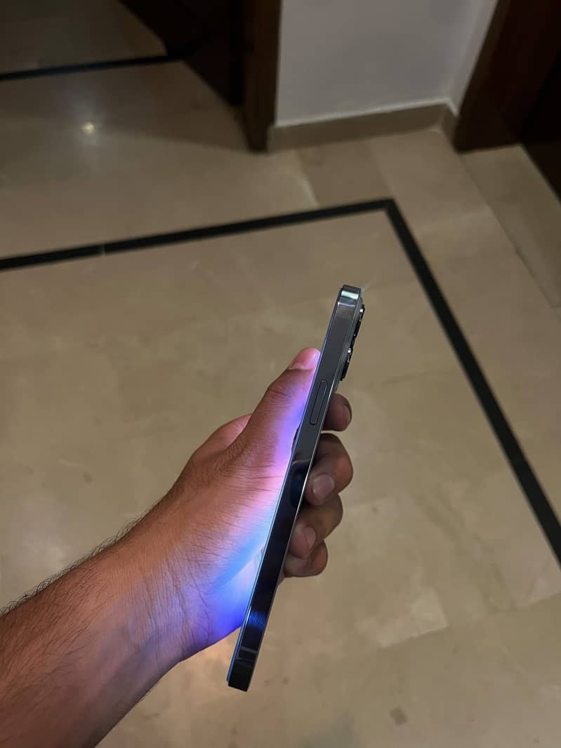 Apple iPhone 13 Pro Max 7