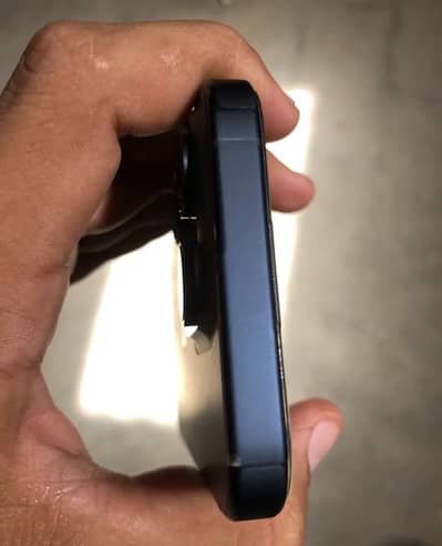 Apple iPhone 15 Pro
