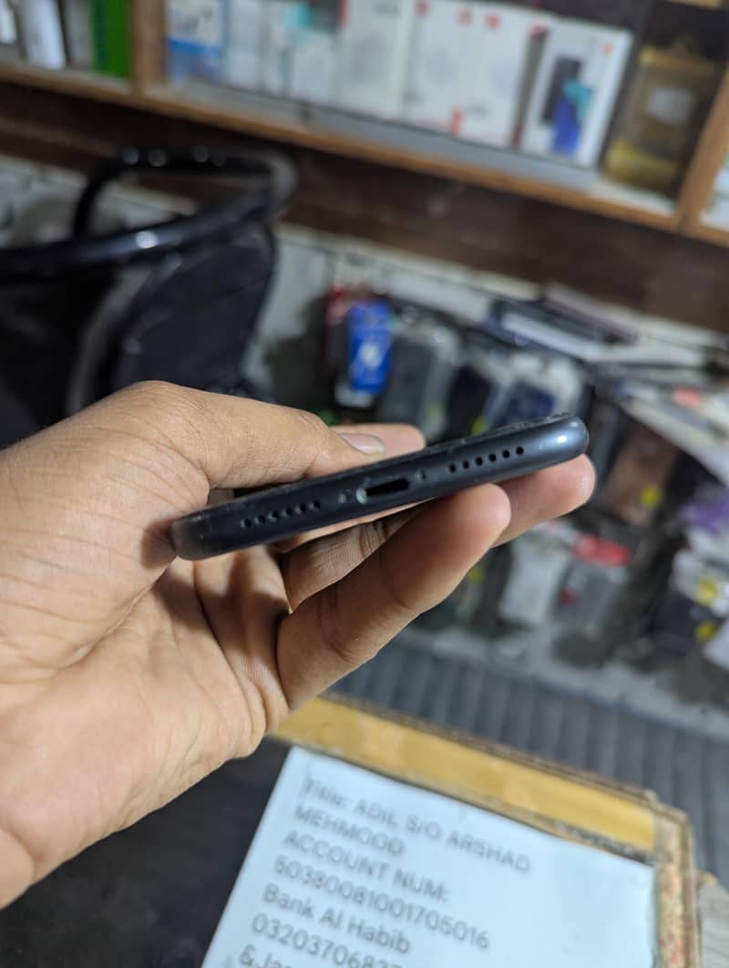 Iphone 11 4