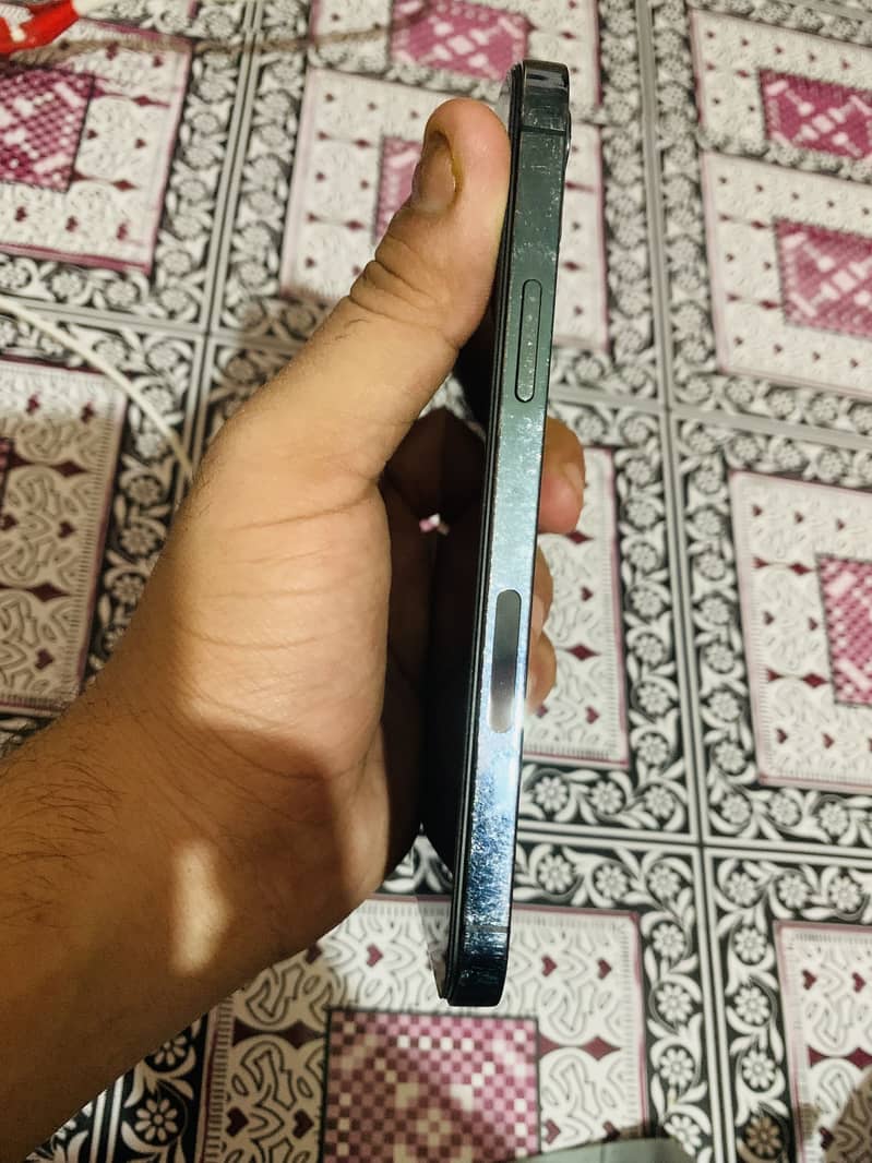 Apple iPhone 12 Pro 8