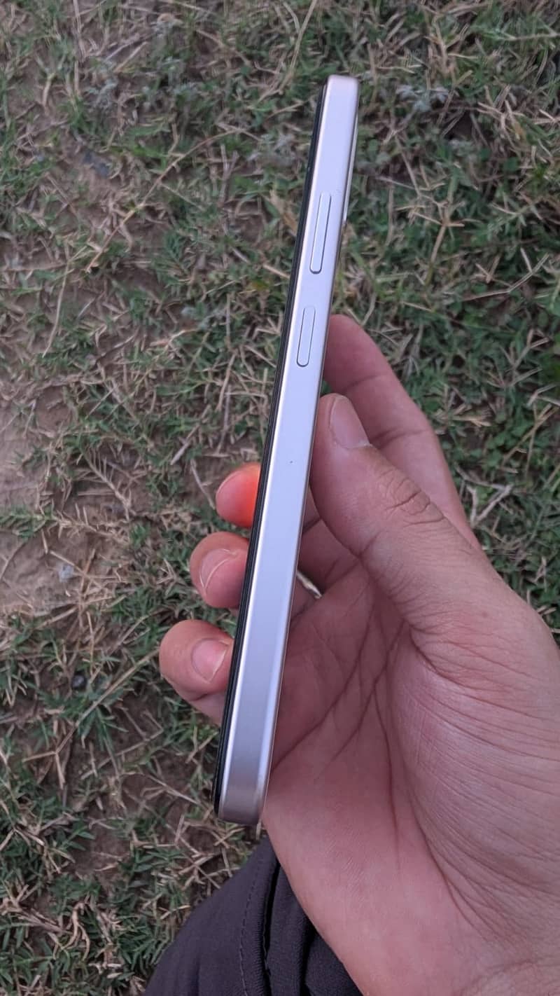 OPPO A6 4