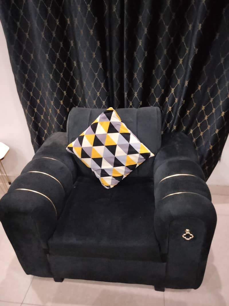 6 seater sofa + table 2