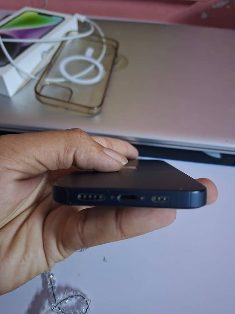Apple iPhone 14 7
