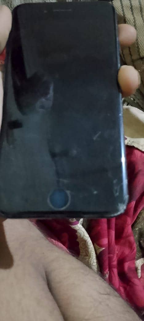 Apple iPhone 7 1