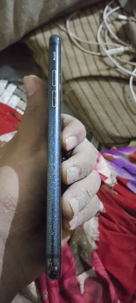 Apple iPhone 7 4