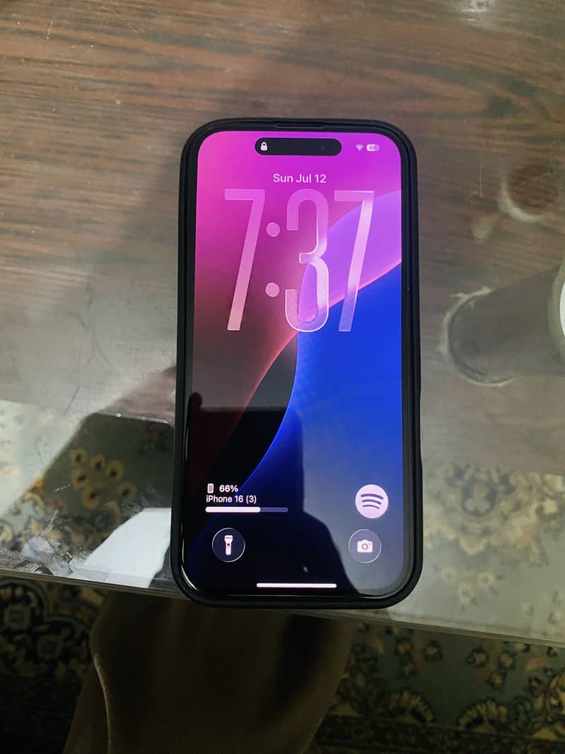 IPhone 16 0