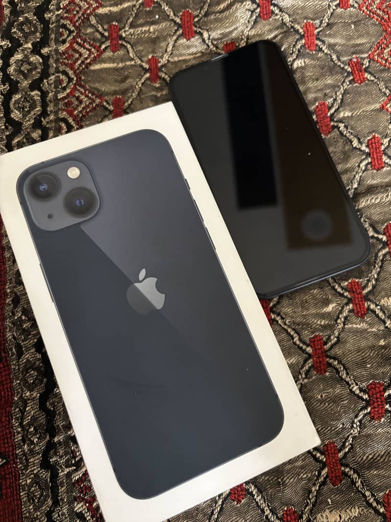 Apple iPhone 13 9