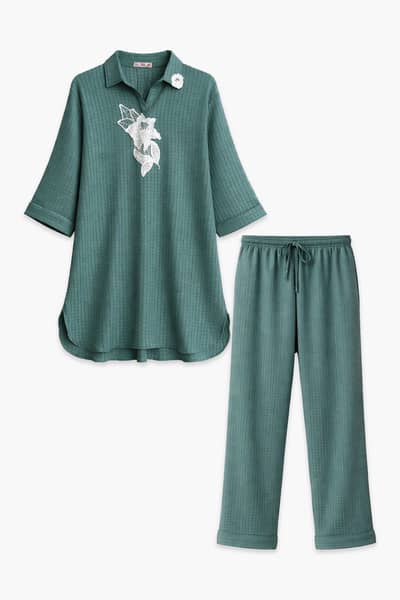 Emb Crinkle Suit - Medium Size