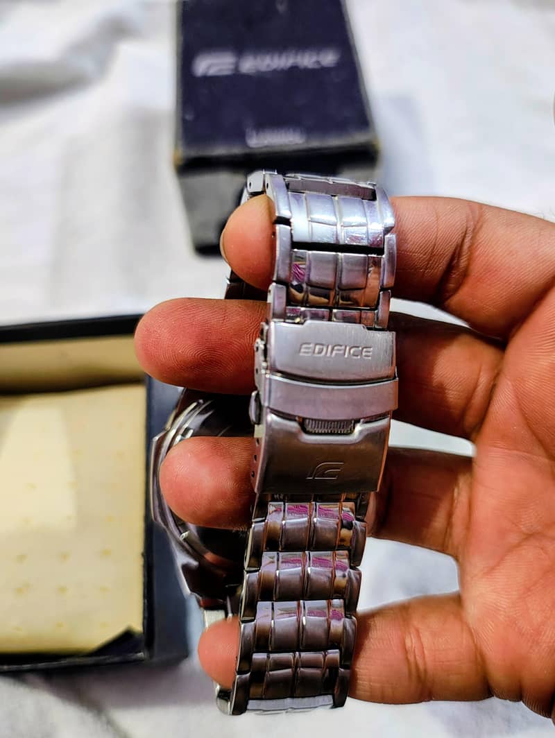 Edifice (chronograph) 4