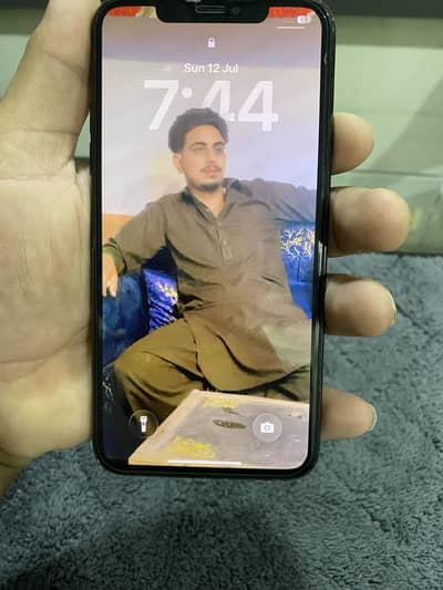 Apple iPhone 11 Pro Max urgent sale 03154028108