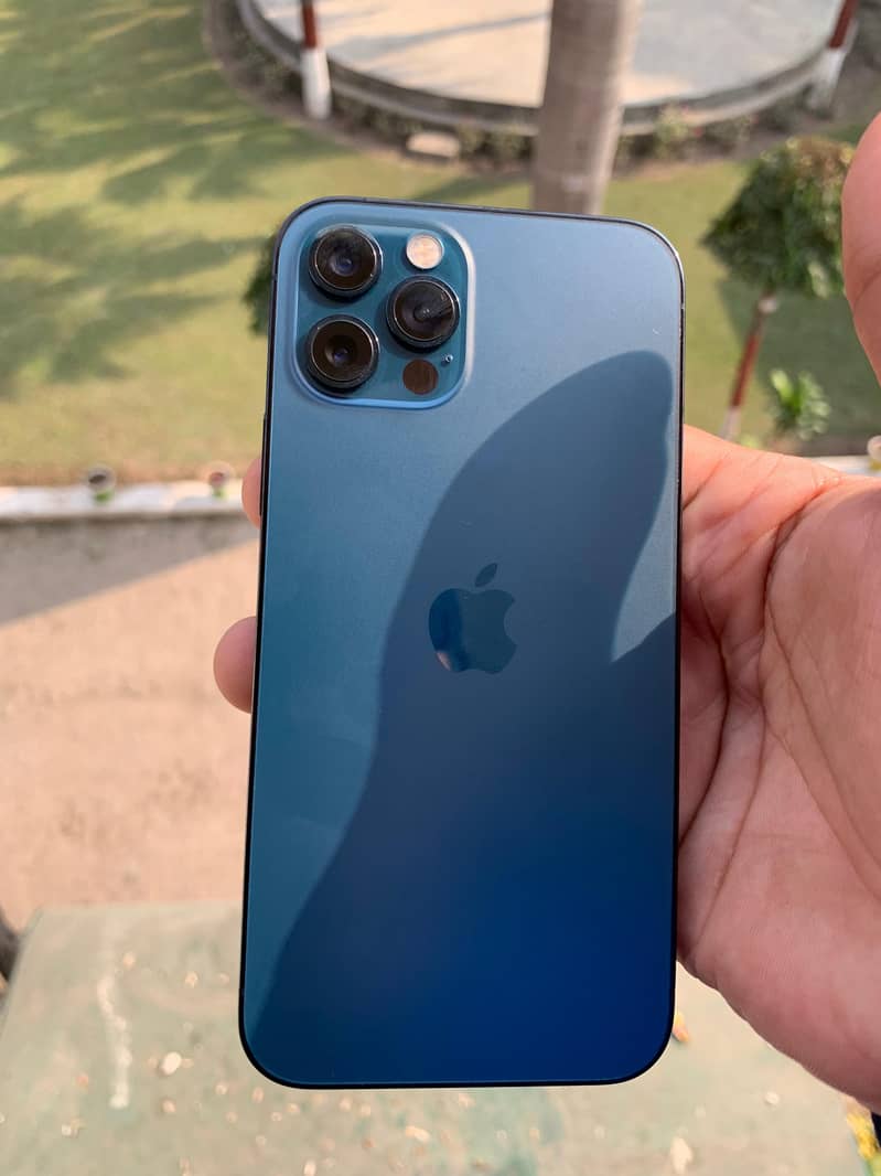 Apple iPhone 12 Pro 3