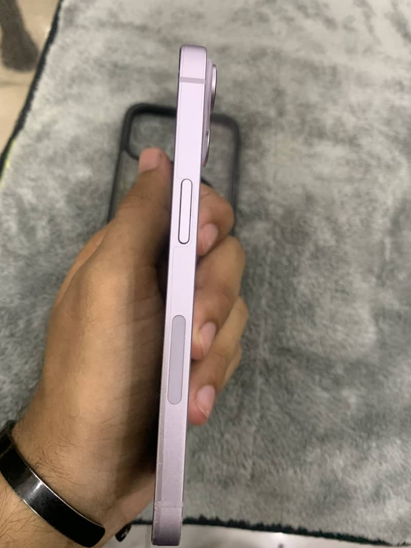 Apple iPhone 14 5