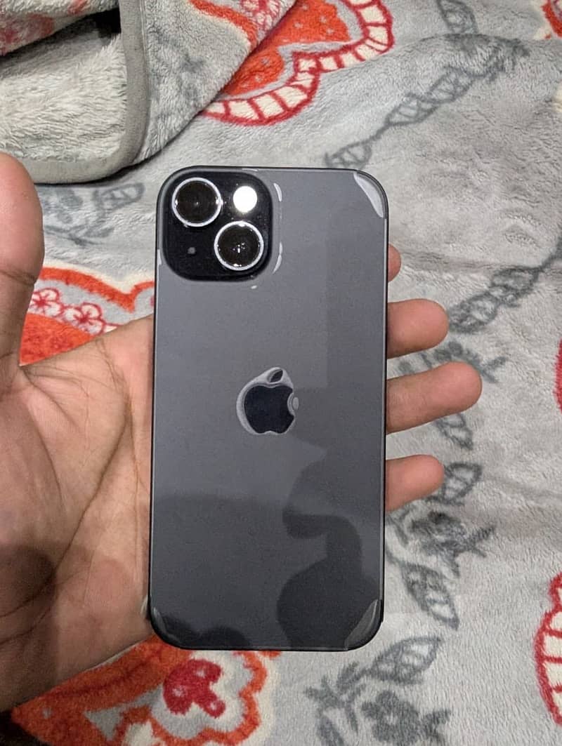 Apple iPhone 15 2
