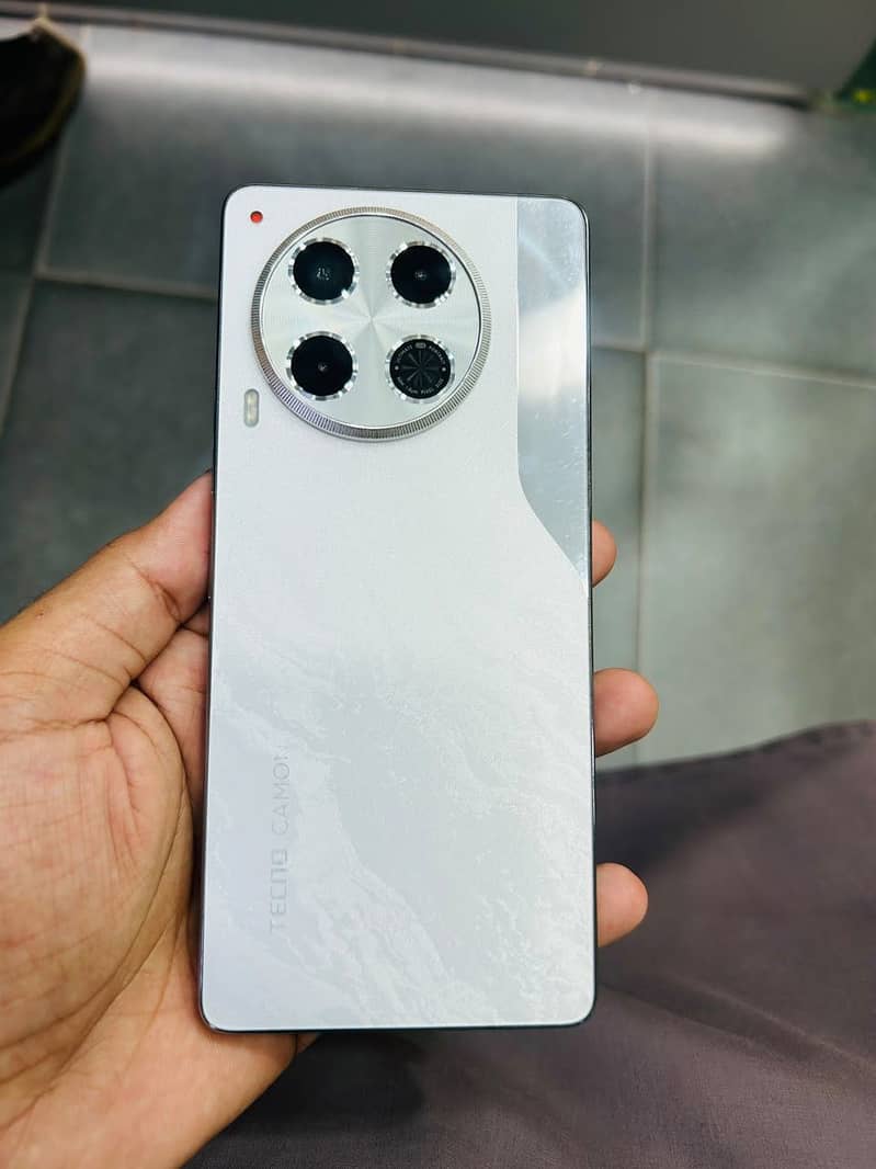 Tecno CAMON 30 5
