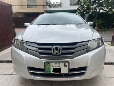 Honda City IVTEC 2013 total genuine 2016 register first owner