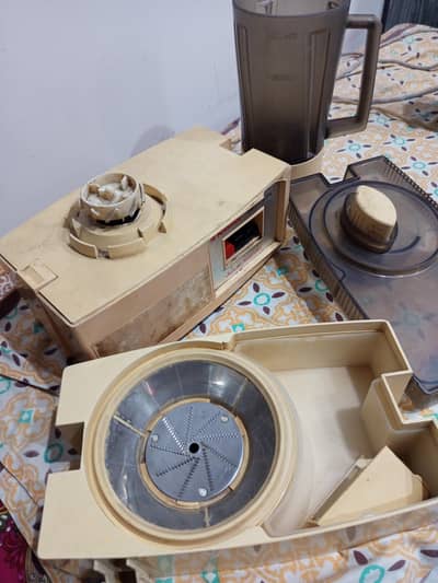Juicer machine