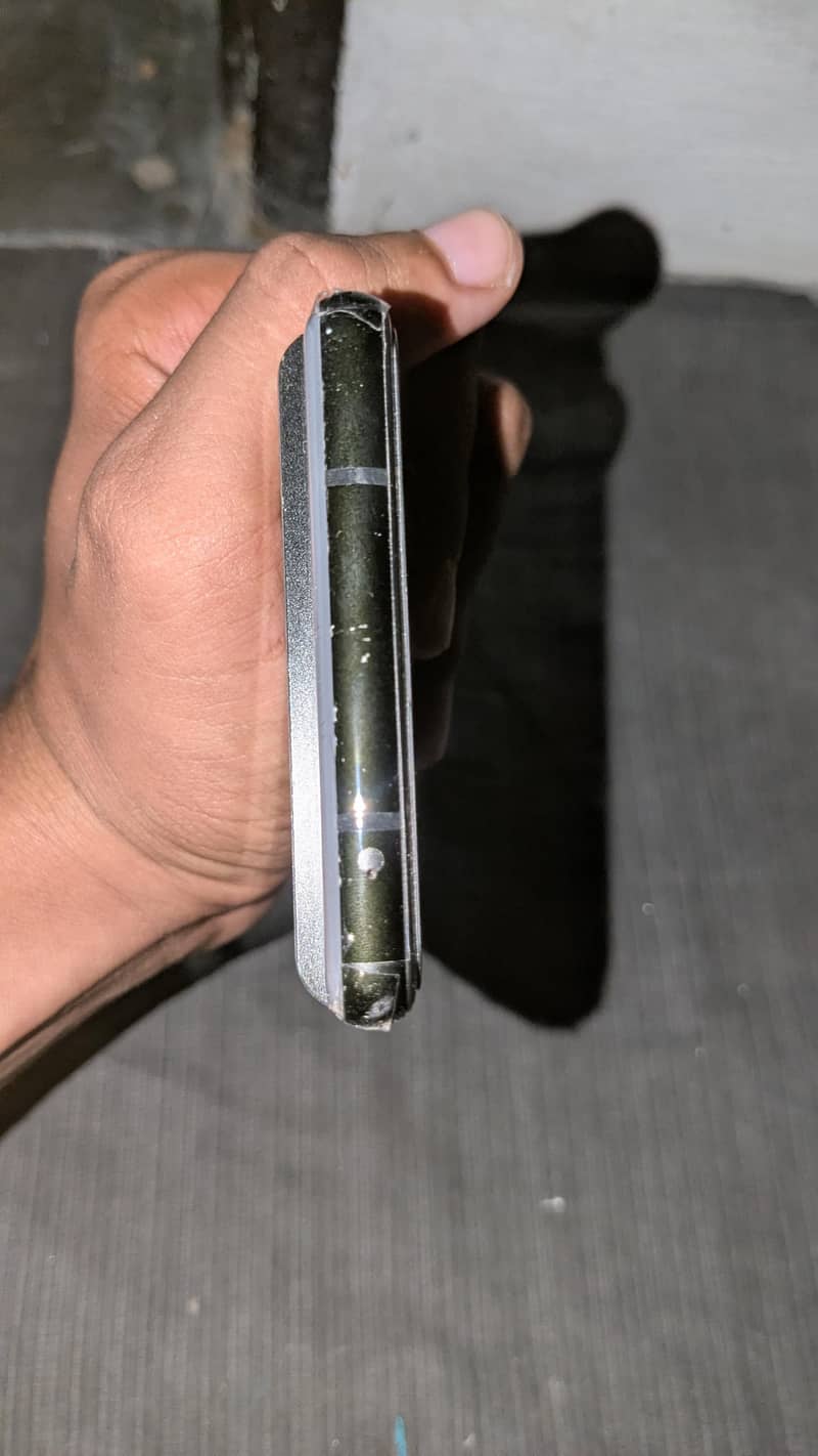 Google Pixel 6 4