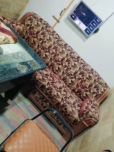 1 dinning table with  2 side tables and Complete sofa set of 5