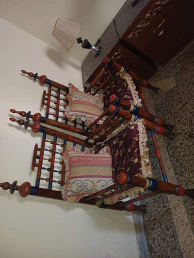 room chairs with table